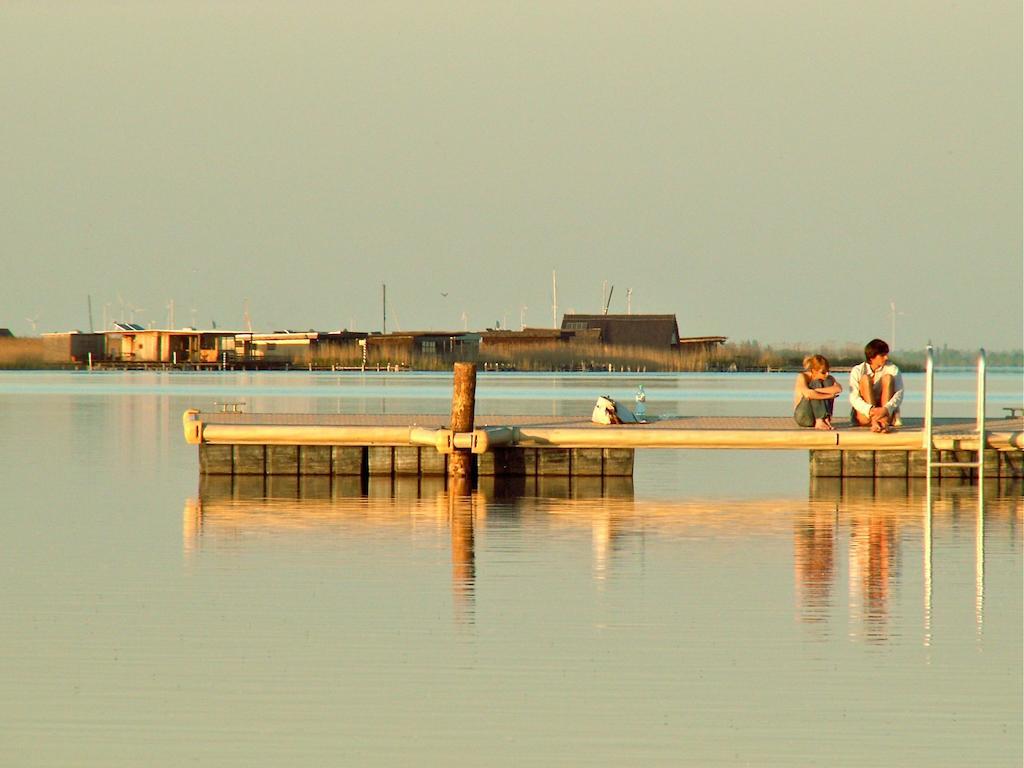 Hotel Am See Rust Dış mekan fotoğraf