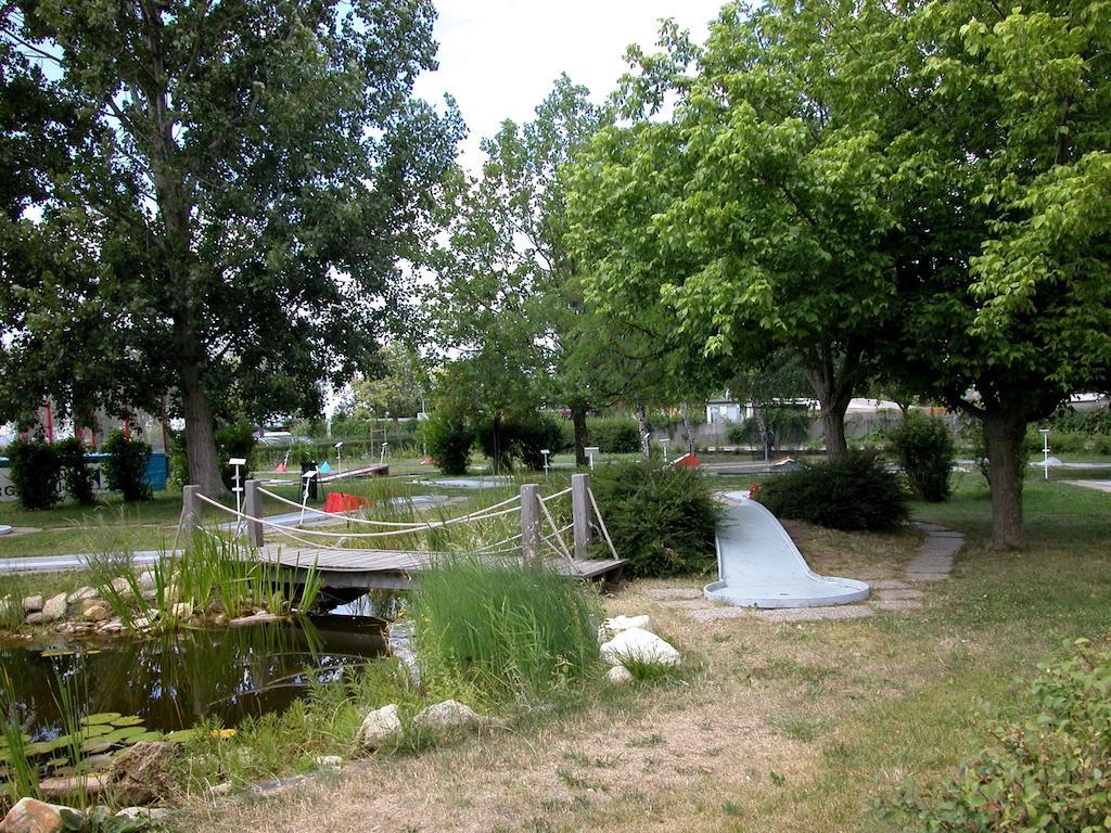 Hotel Am See Rust Dış mekan fotoğraf
