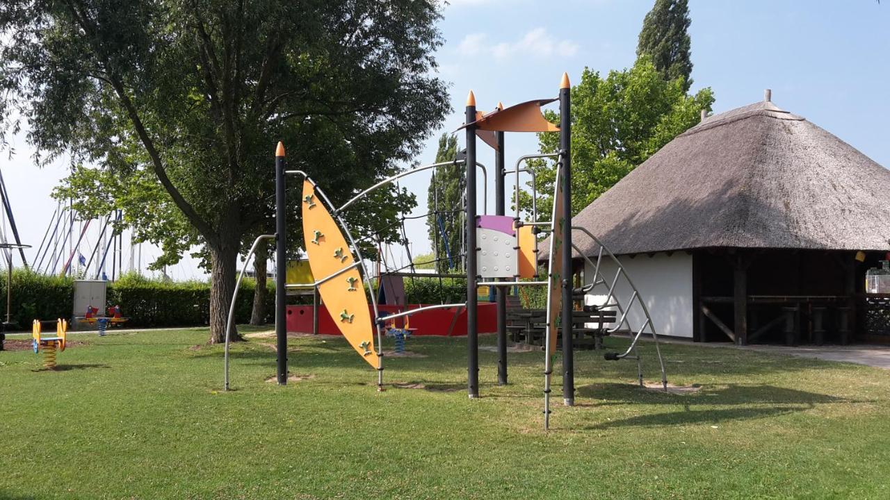 Hotel Am See Rust Dış mekan fotoğraf